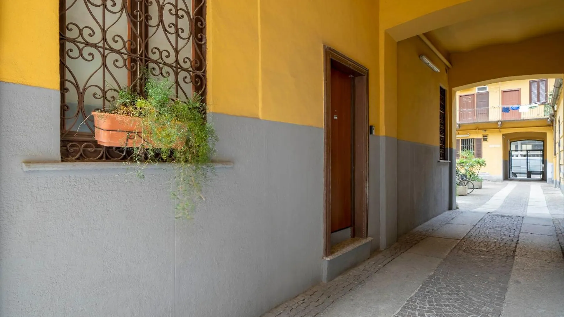 Milan St Joseph Apartment